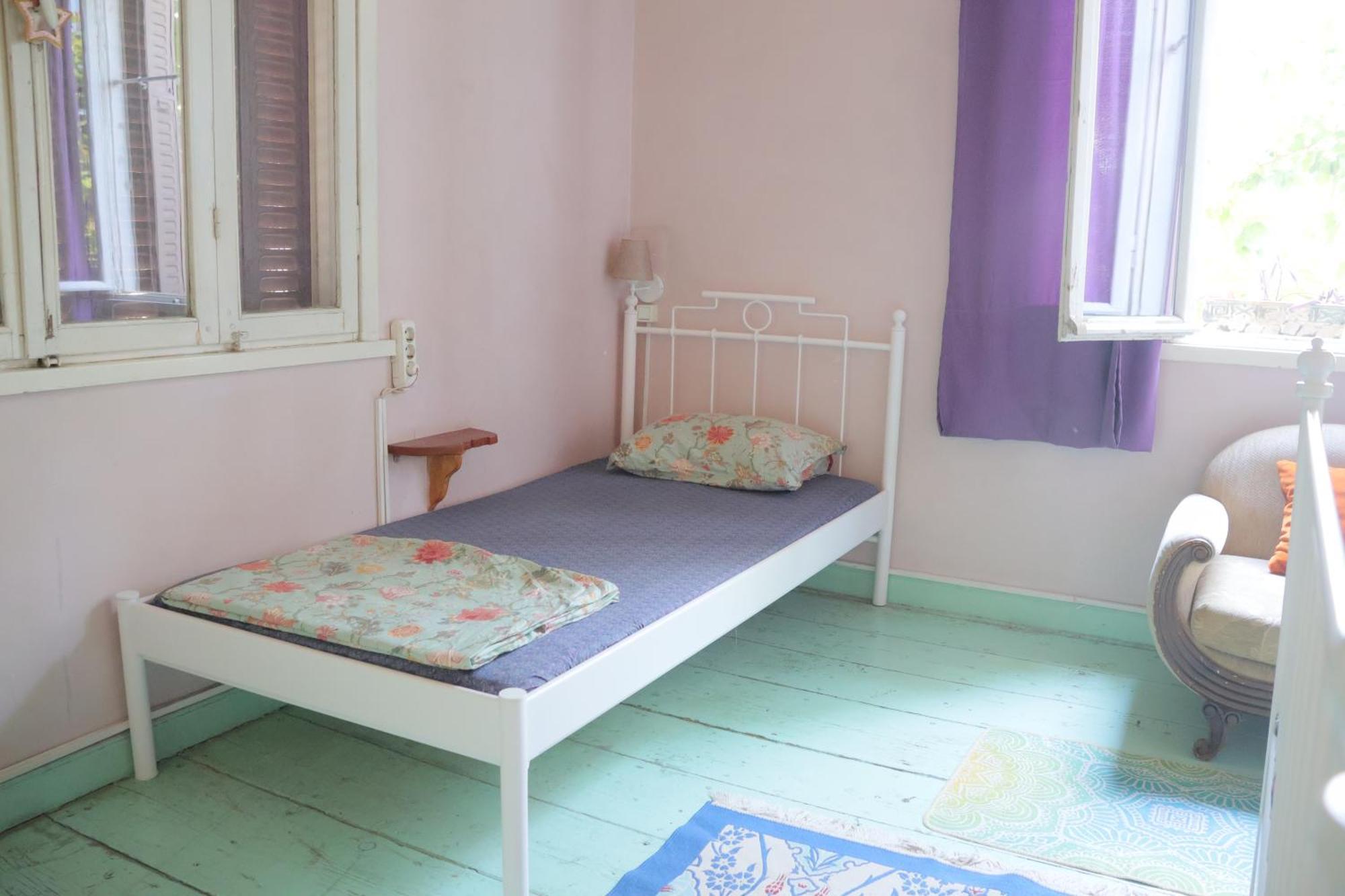 Lotus Garden Hostel Smirne Esterno foto